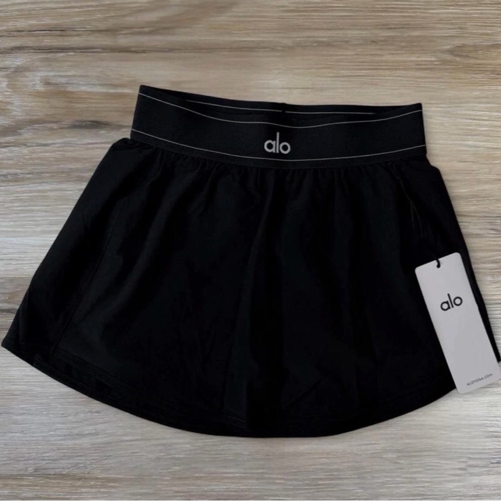 ALO Yoga Black Athletic Skort Size Medium NWT Women’s Activewear Tennis Golf